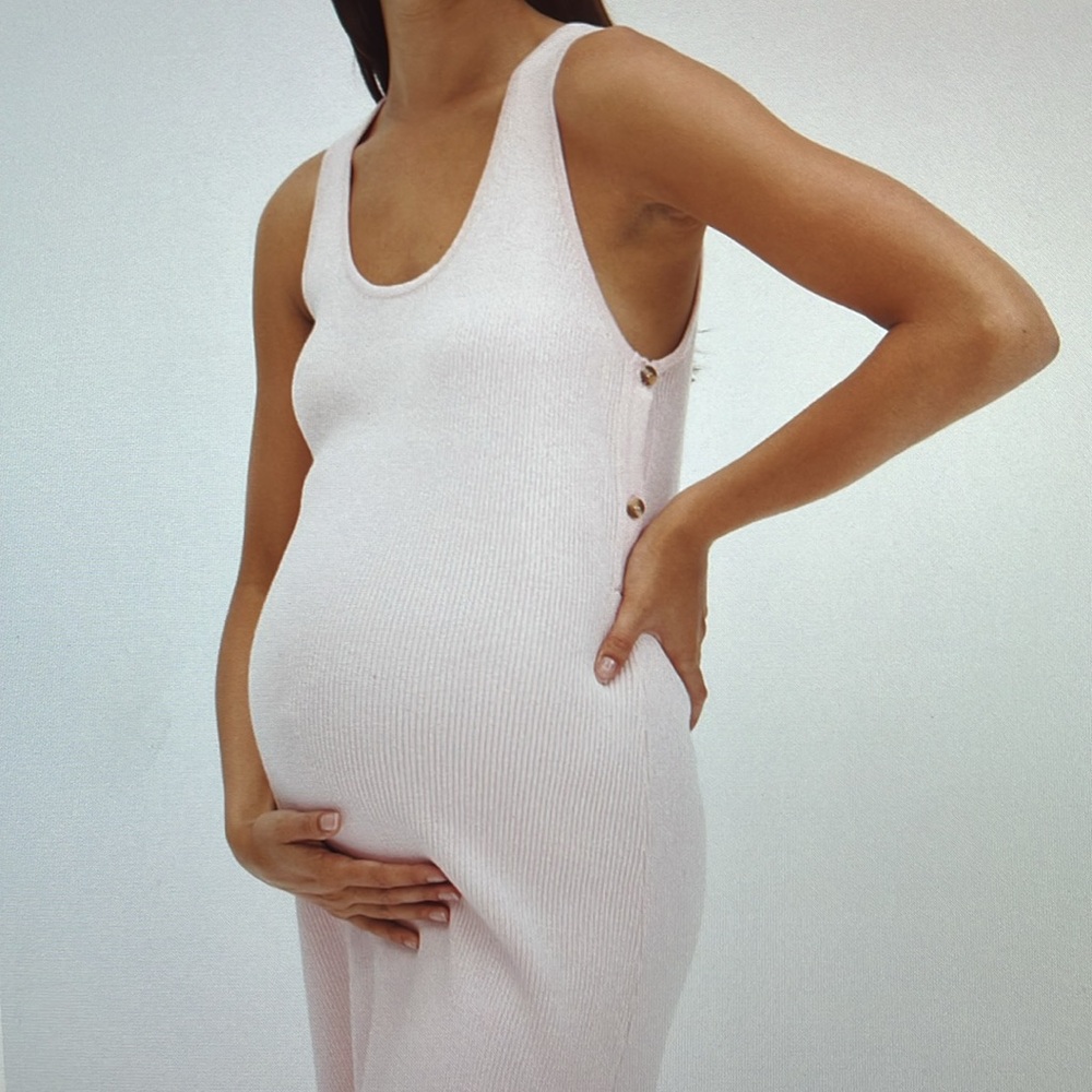 Sleeveless Ribbed Maternity Maxi Dress in Soft Pink
